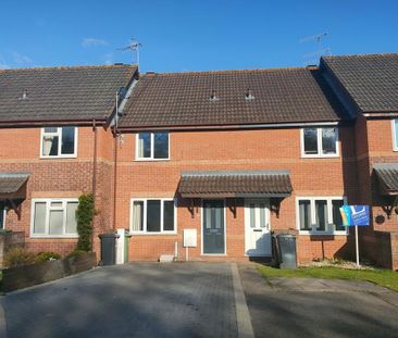 2 bedroom terraced house to rent - Photo 2