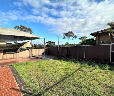SPACIOUS FAMILY HOME - Photo 6