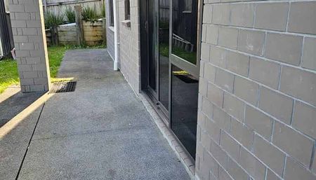 3BR Henderson Heights! - Photo 3