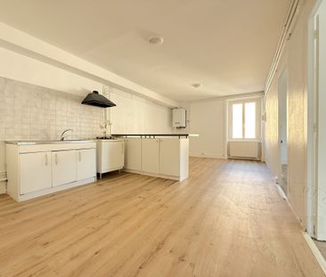 Location Appartement 3 pièces 73m² COMMUNAY 69360 - Photo 3