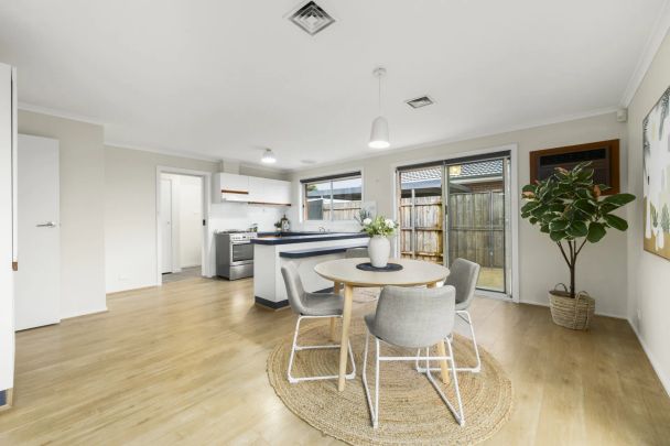 Easy Living in a Convenient Werribee Location - Photo 1
