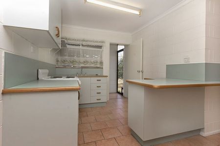 2/9 Hall Street, Kirwan - Photo 4