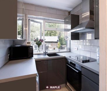 2 bedroom maisonette to rent - Photo 5