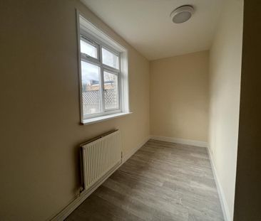 1 bedroom in a flat share to rent - Photo 6