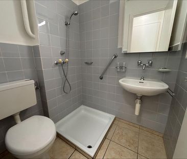 Studio rafraîchis, proche du centre-ville de Renens ! - Photo 3