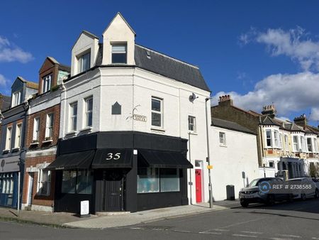 1 bedroom flat to rent - Photo 2