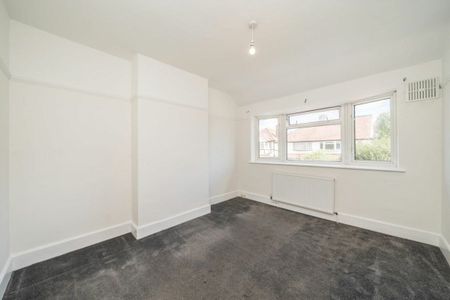 Russell Road, Twickenham, TW2 - Photo 3