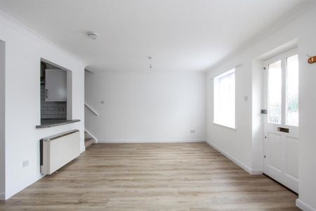 2 bedroom terraced house to rent - Photo 2