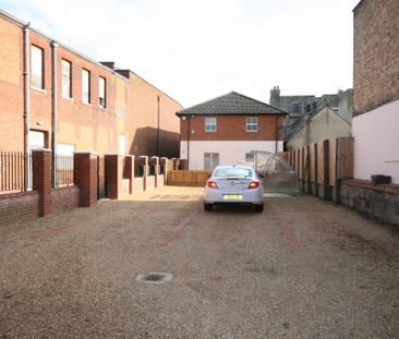 2 bedroom flat to rent - Photo 6