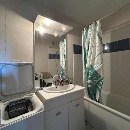 Location Appartement 2 pièces 47m² LAVAL 53000 - Photo 3