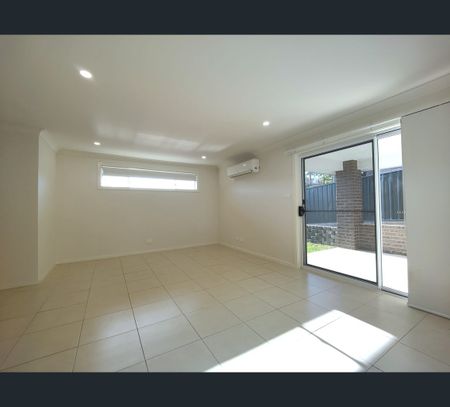 21 Yarborough Road, Cameron Park, NSW 2285 - Photo 4