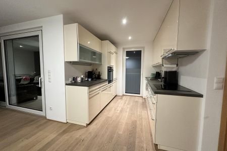 Attraktive 3-Zi-Dachgeschosswohnung in Lustenau zu vermieten! - Photo 2