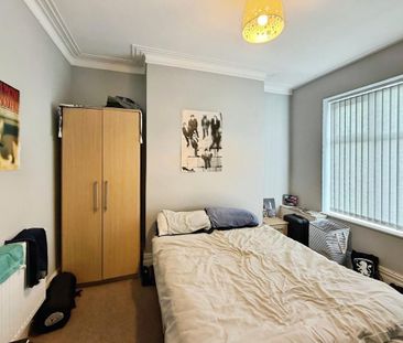 4 bedroom terraced house to rent - Photo 5