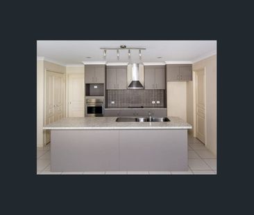 Spacious Four Bedroom Home in Caboolture! - Photo 6