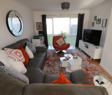3 bedroom terraced house to rent - Photo 1