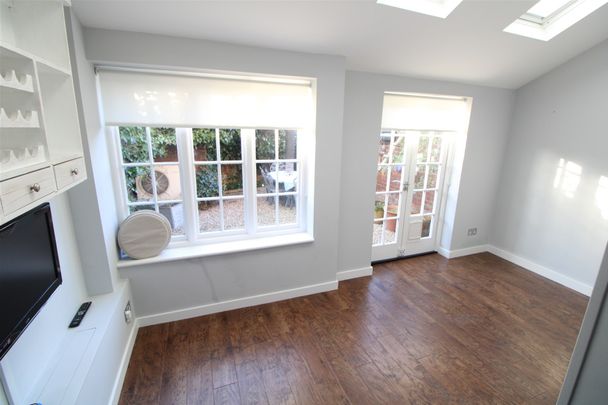 Guithavon Street, Witham - Photo 1