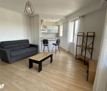 Grand studio meublé avec balcon et parking au coeur de Chantilly - Photo 2