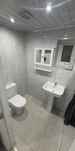 Studio Flat, Capel Gardens, IG3 - Photo 3