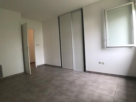 APPARTEMENT T3 64M - Photo 4