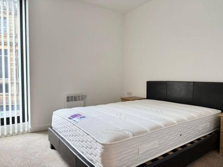 2 bedroom flat to rent - Photo 4