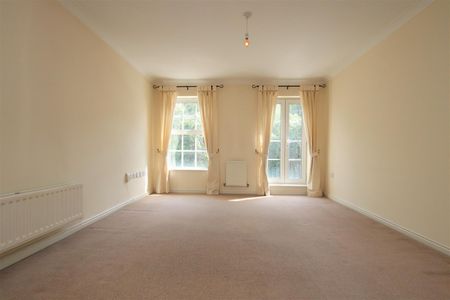 1 bedroom Apartment to let - Photo 3