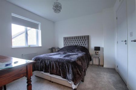 5 bedroom detached house to rent - Photo 5