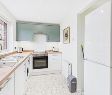 28 Strathearn Court - Photo 2