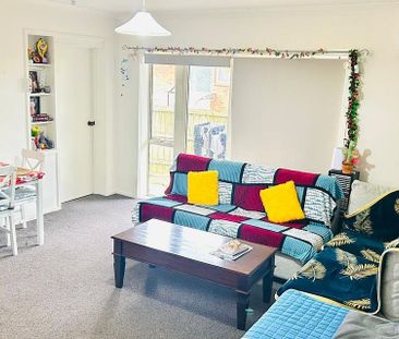 Spacious one bedroom gnd flat - Photo 3