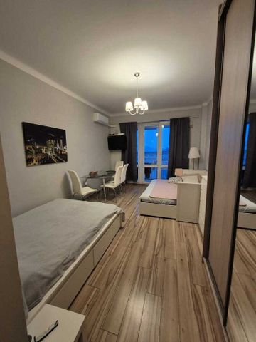 Kawalerka z loggią i widokiem na Warszawę - Zdjęcie 2