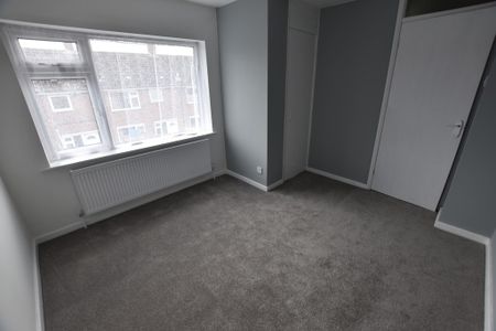 Park Road, Little Lever, Bolton - Photo 4