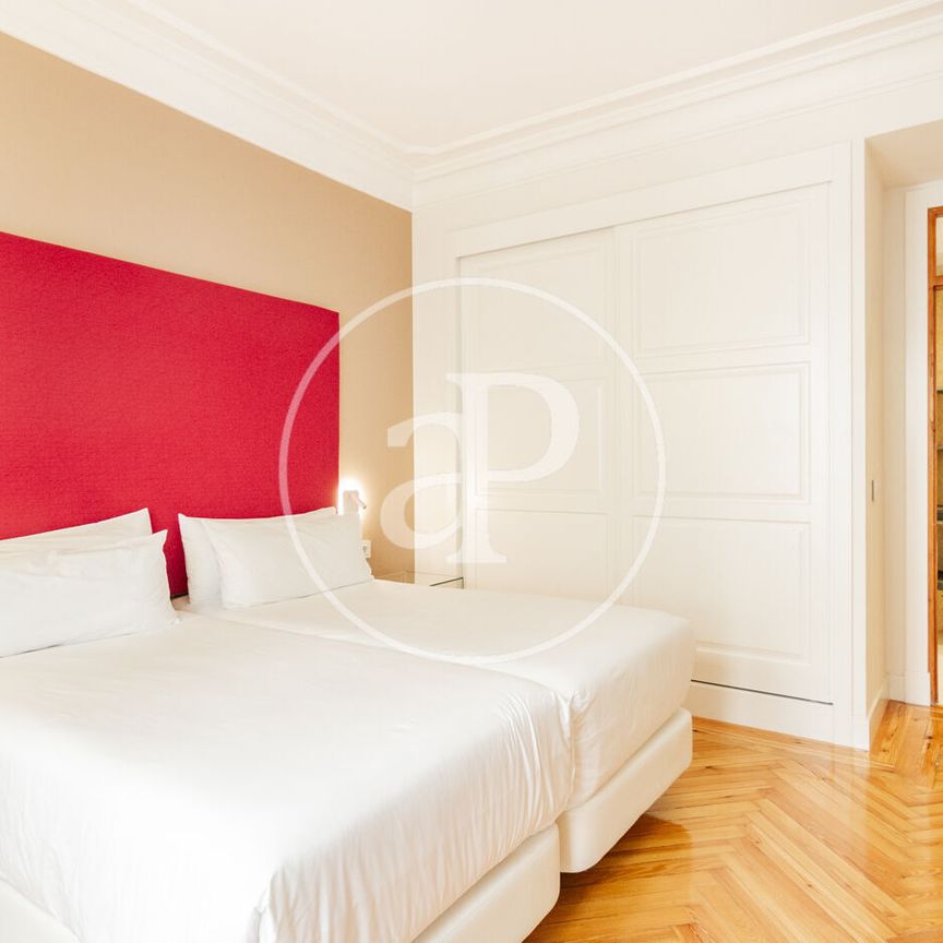 Flat for rent in Sol (Madrid) - Photo 1