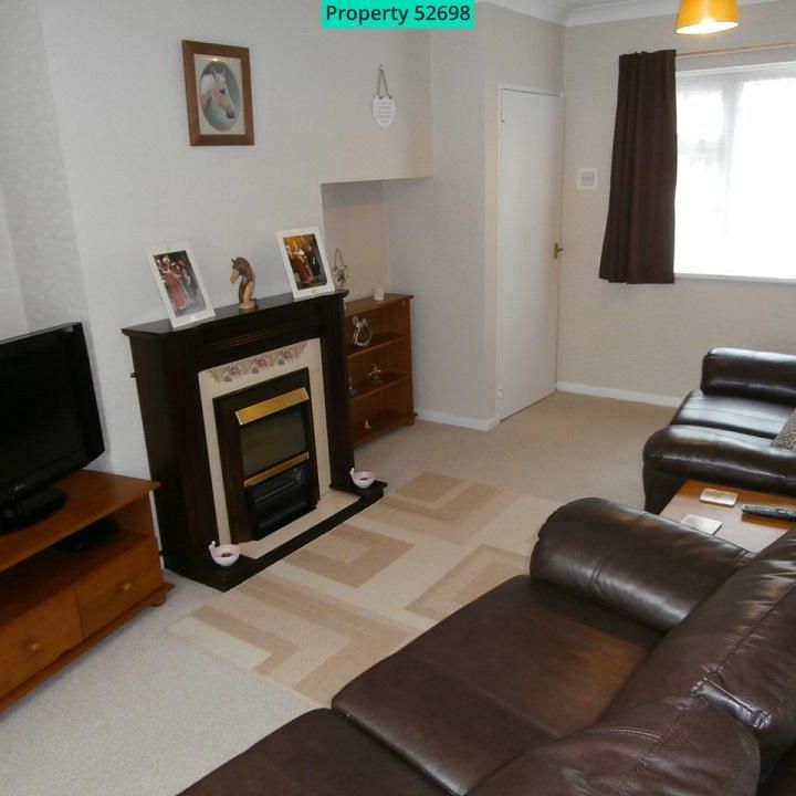 2 bedroom townhouse to rent - Photo 1