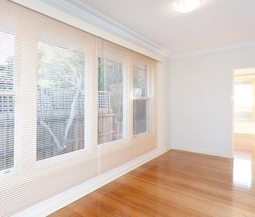 Charming 2-Bedroom Period Home - Photo 1