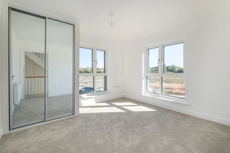 3 bedroom end of terrace house to rent - Photo 5