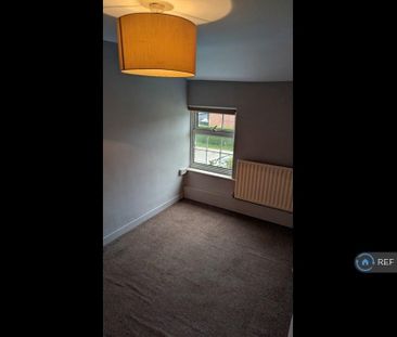 2 bedroom terraced house to rent - Photo 2