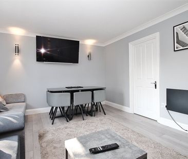 Alexandra Gardens, Woking - 2 bedrooms Property for lettings - Seym... - Photo 6