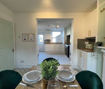 BEDROOM 4 – MEDIUM DOUBLEENSUITE - Photo 1