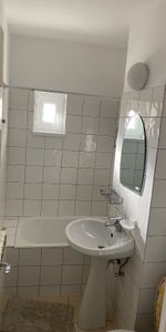 Închiriez garsonieră zona Cetate statia Flanco - Photo 3