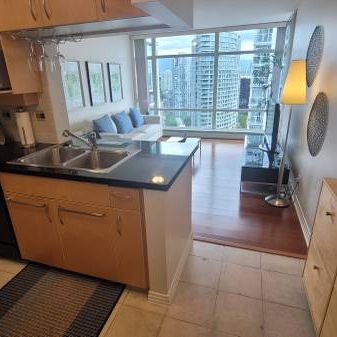 *** FULLY FURNISHED EXECUTIVE CONDO *** 28TH FLOOR *** VIEW ! *** - Photo 4