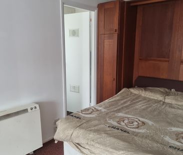 Studio Flat, York Road, B16 - Photo 3