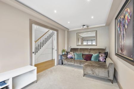 4 bedroom detached house to rent - Photo 3