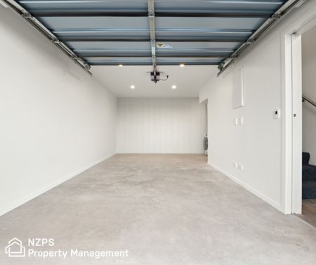 9/20 Henderson Street, Mornington - Photo 2