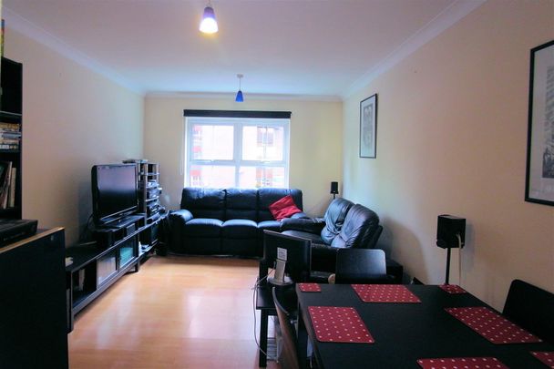 Burleigh Gardens, Woking, Surrey, GU21 5DJ - Photo 1