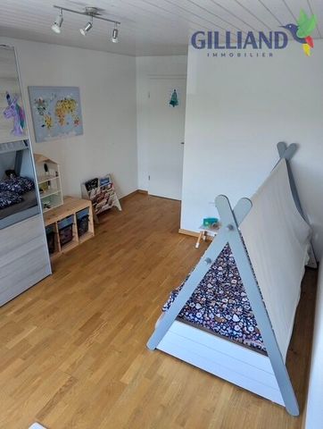 For rent 4.5 room apartment with mezzanine in Granges-Marnand - Photo 4