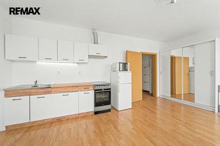 Pronájem bytu 1+kk a garsoniéry 42 m² - Photo 4