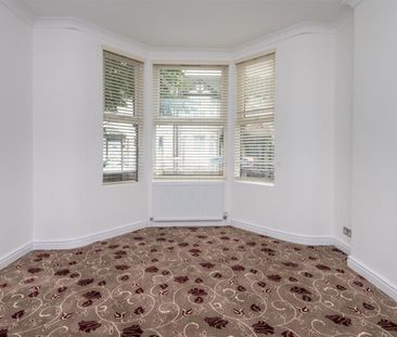 Room in a Shared House, Wanlip Road, E13 - Photo 4