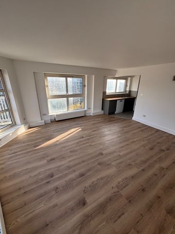 1 Bed Flat, Cascades Tower, E14 - Photo 3