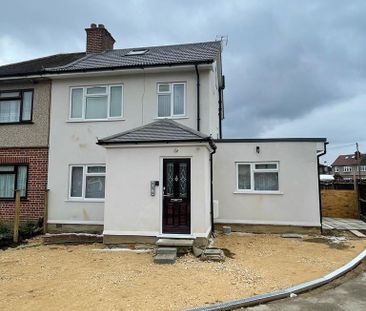 1 bedroom in a house share to rent - Photo 6