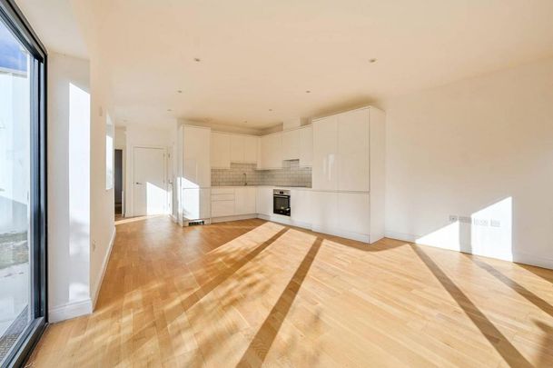 2 bedroom terraced house to rent - Photo 1