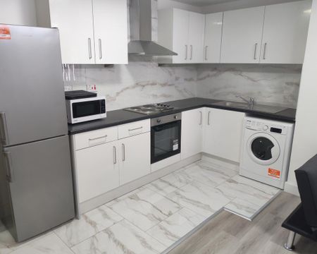 1 bedroom apartment to rent - Photo 2